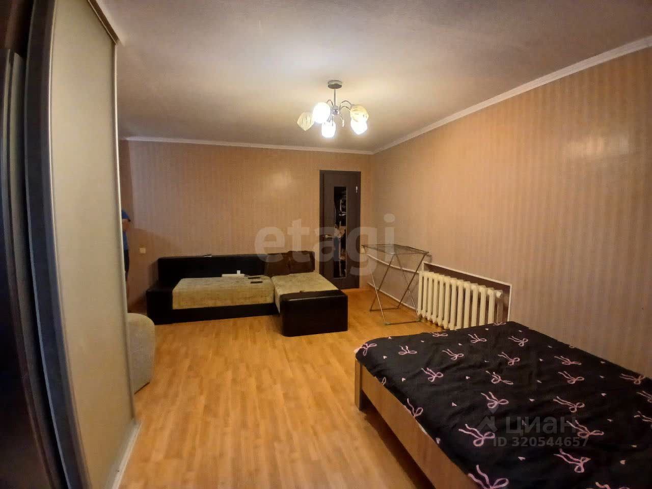 Продажа 1-комн квартиры на вторичном рынке Волхов, Волгоградская улица, 9