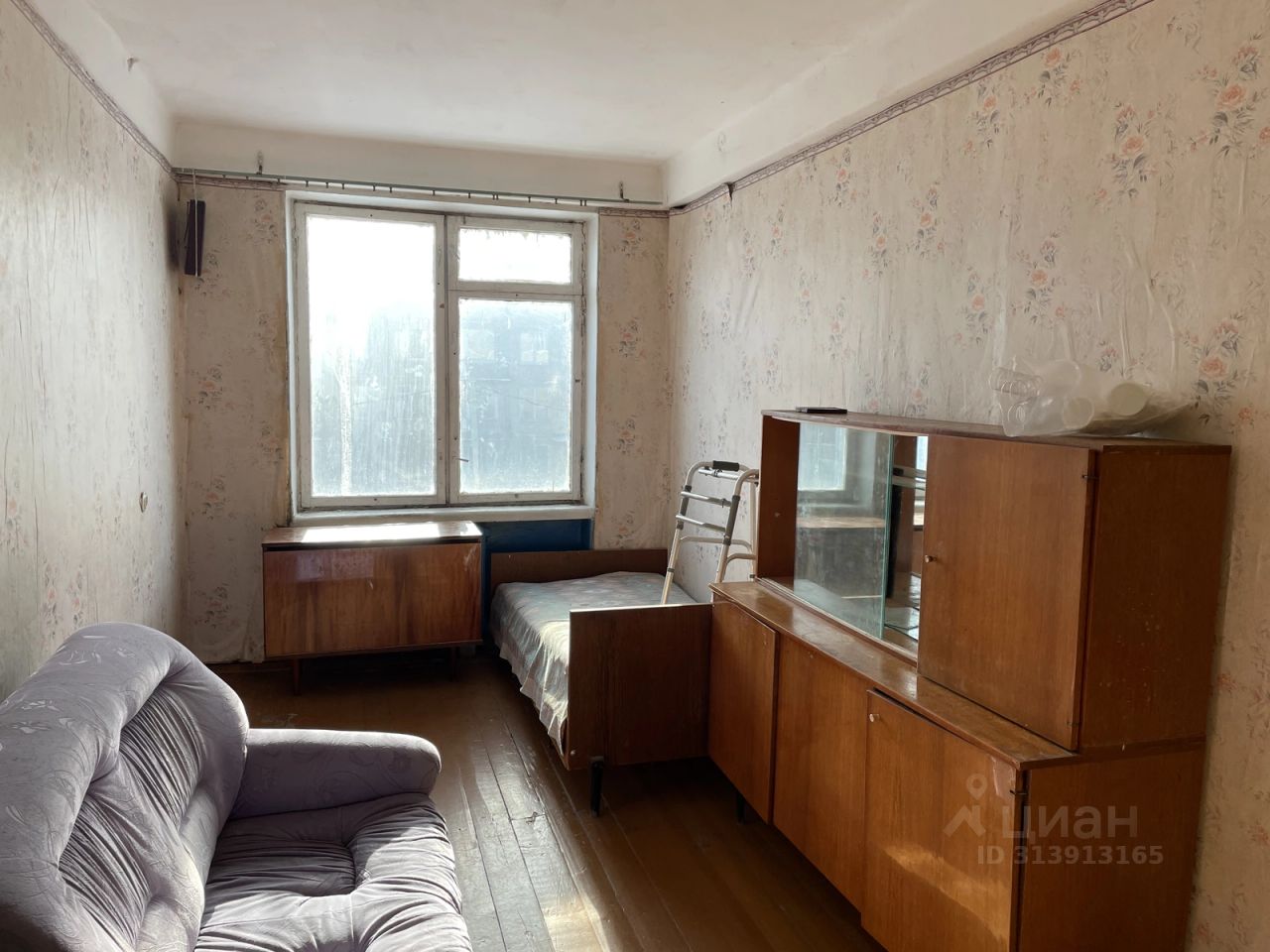 Продажа 3-комн квартиры на вторичном рынке пос. Зимитицы, 1