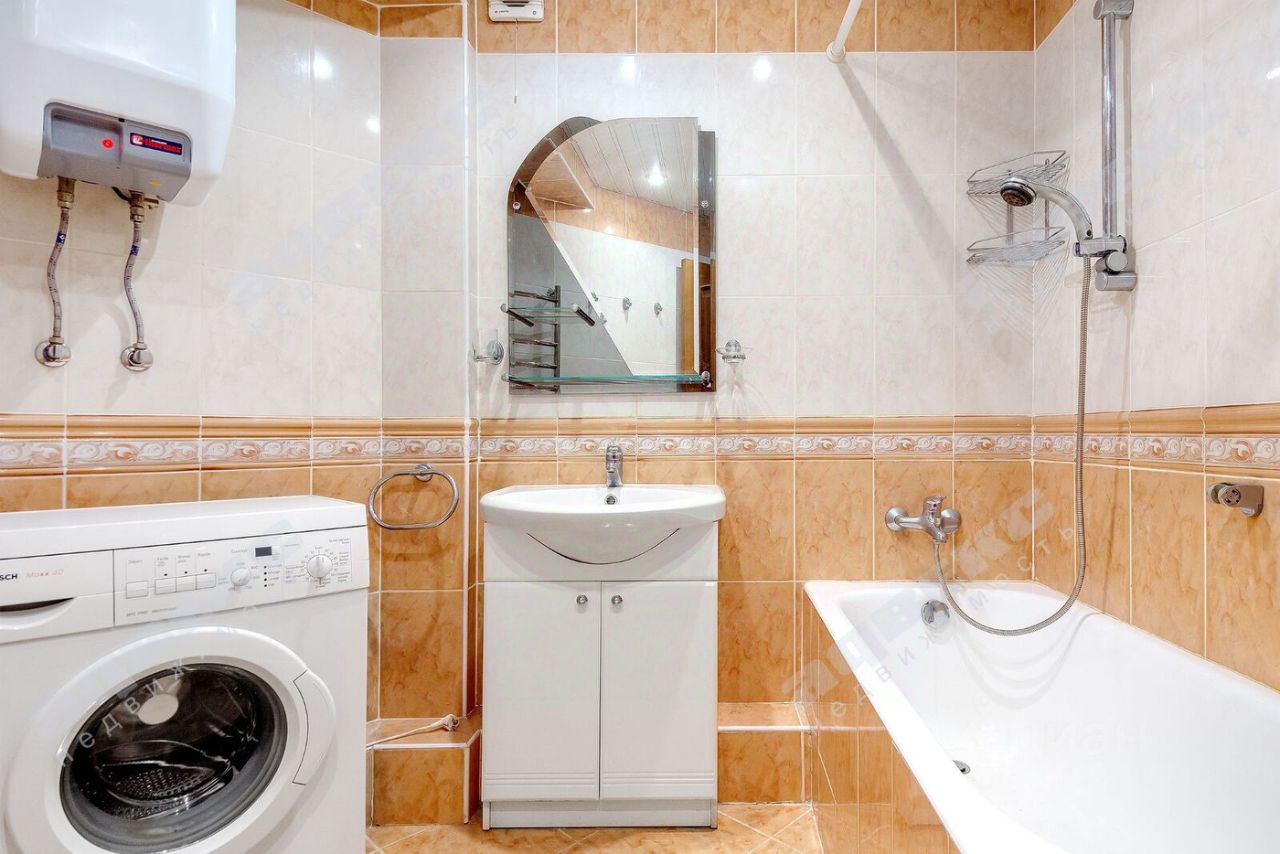 Продажа 2-комн квартиры на вторичном рынке улица Савушкина, 117к2