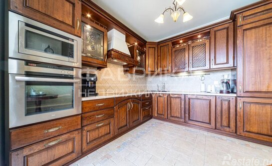 Продажа 4-комн квартиры на вторичном рынке Маршала Жукова пр-кт,  д. 50,  к. 2