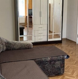 Аренда 2-комн квартиры на вторичном рынке Анадырский проезд,  д. 47,  к. 1 стр 1