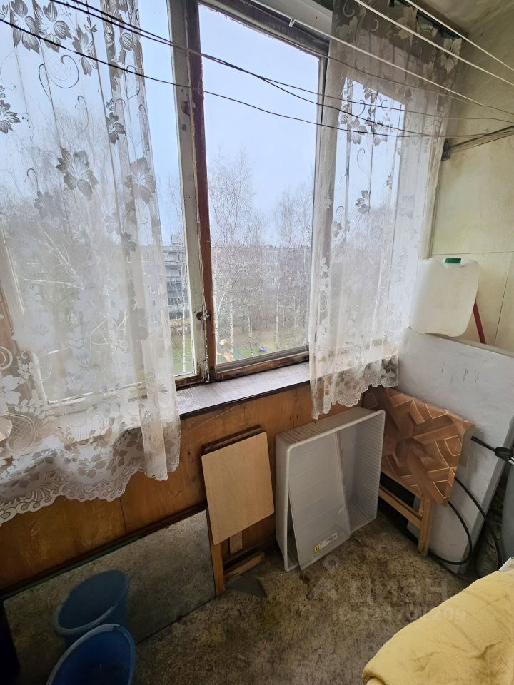 Продажа 2-комн квартиры на вторичном рынке Лосино-Петровский, Октябрьская улица, 11