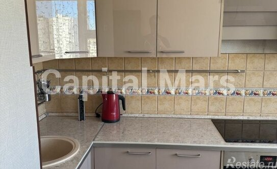 Аренда 2-комн квартиры на вторичном рынке Бартеневская улица,  д. 13