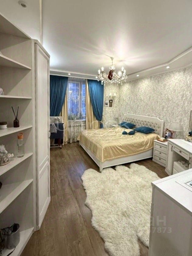 Продажа 4-комн квартиры на вторичном рынке Реутов, Юбилейный проспект, 49