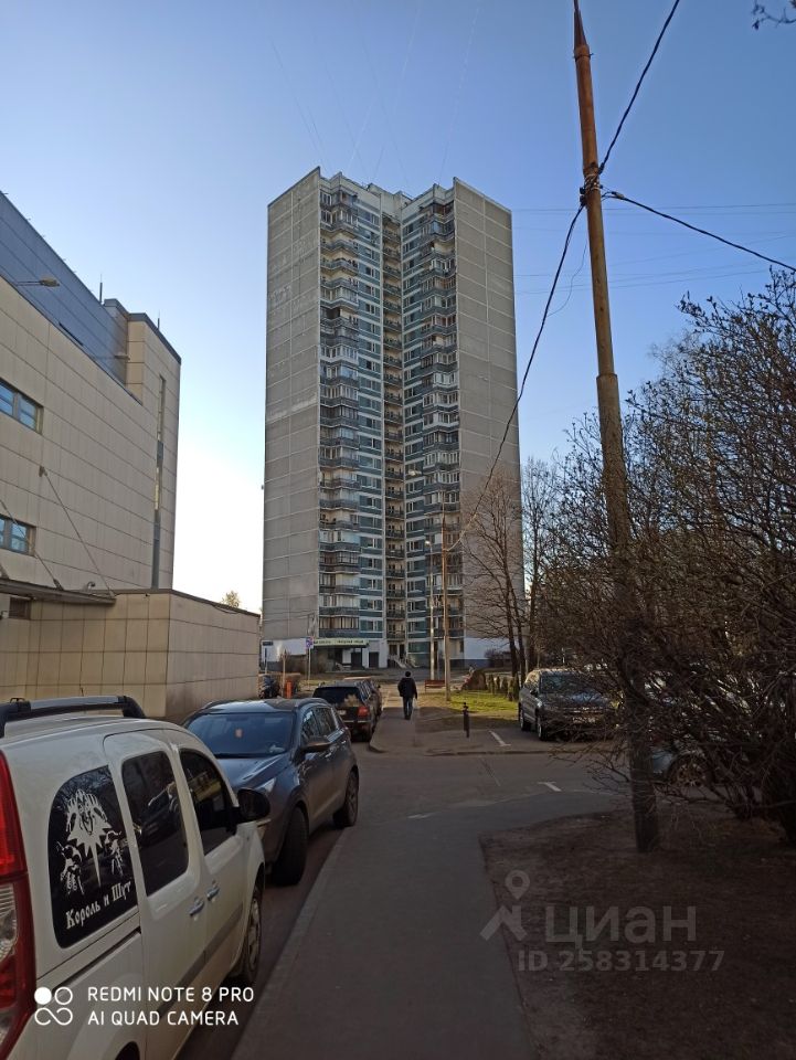 Аренда 1-комн квартиры на вторичном рынке Рублевское шоссе, 44К1