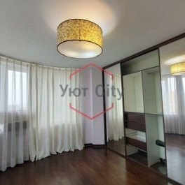 Продажа 3-комн квартиры на вторичном рынке Вернисажная ул,  д. 9 c2