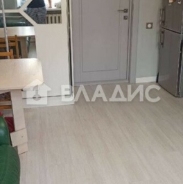 Продажа 5-комн квартиры на вторичном рынке улица Трофимова,  д. 4