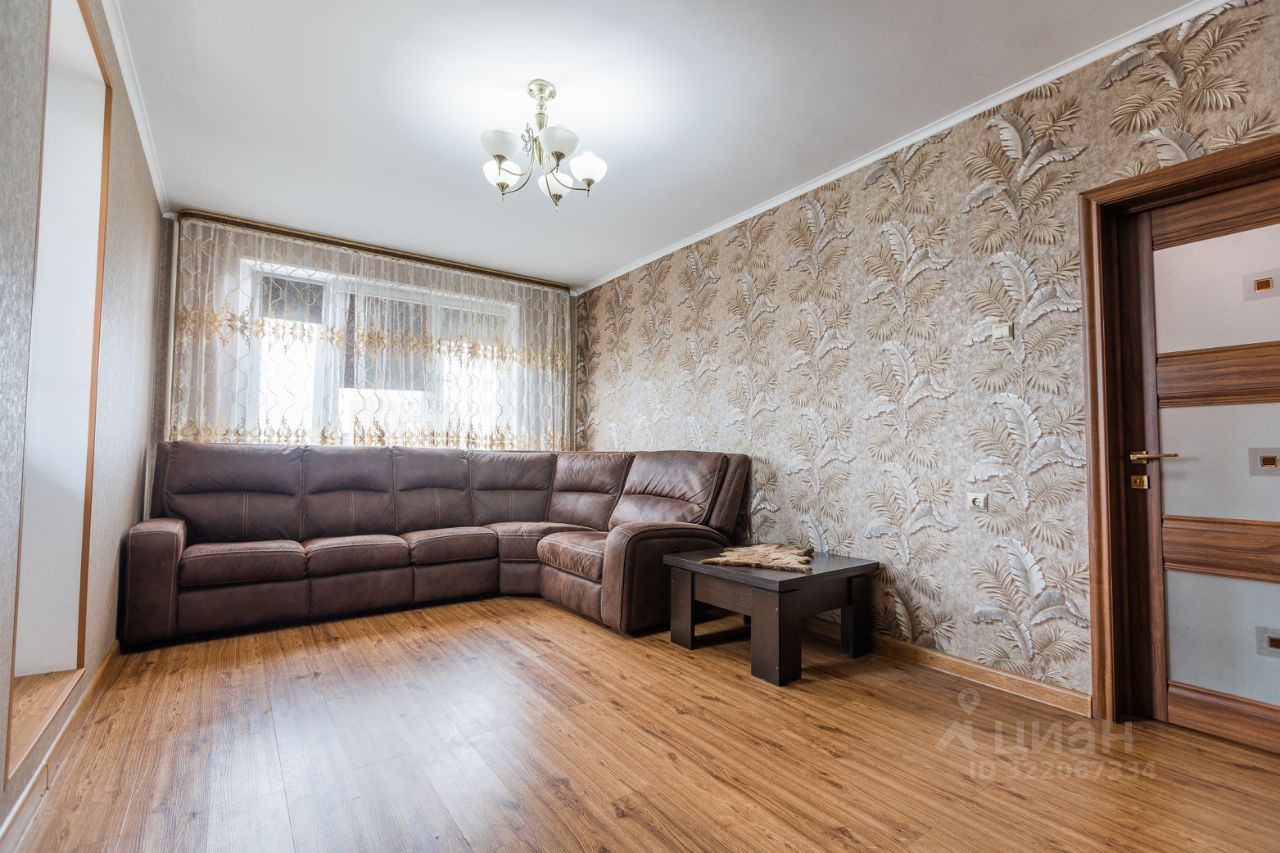 Продажа 2-комн квартиры на вторичном рынке Ельнинская улица, 14К2