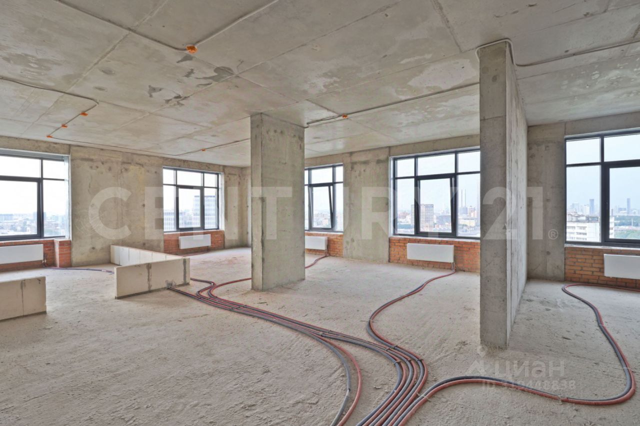 Продажа 5-комн квартиры на вторичном рынке Верхняя улица, 20к1