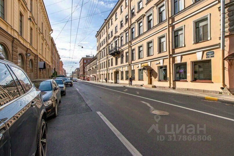 Продажа 3-комн квартиры на вторичном рынке Гороховая улица, 23