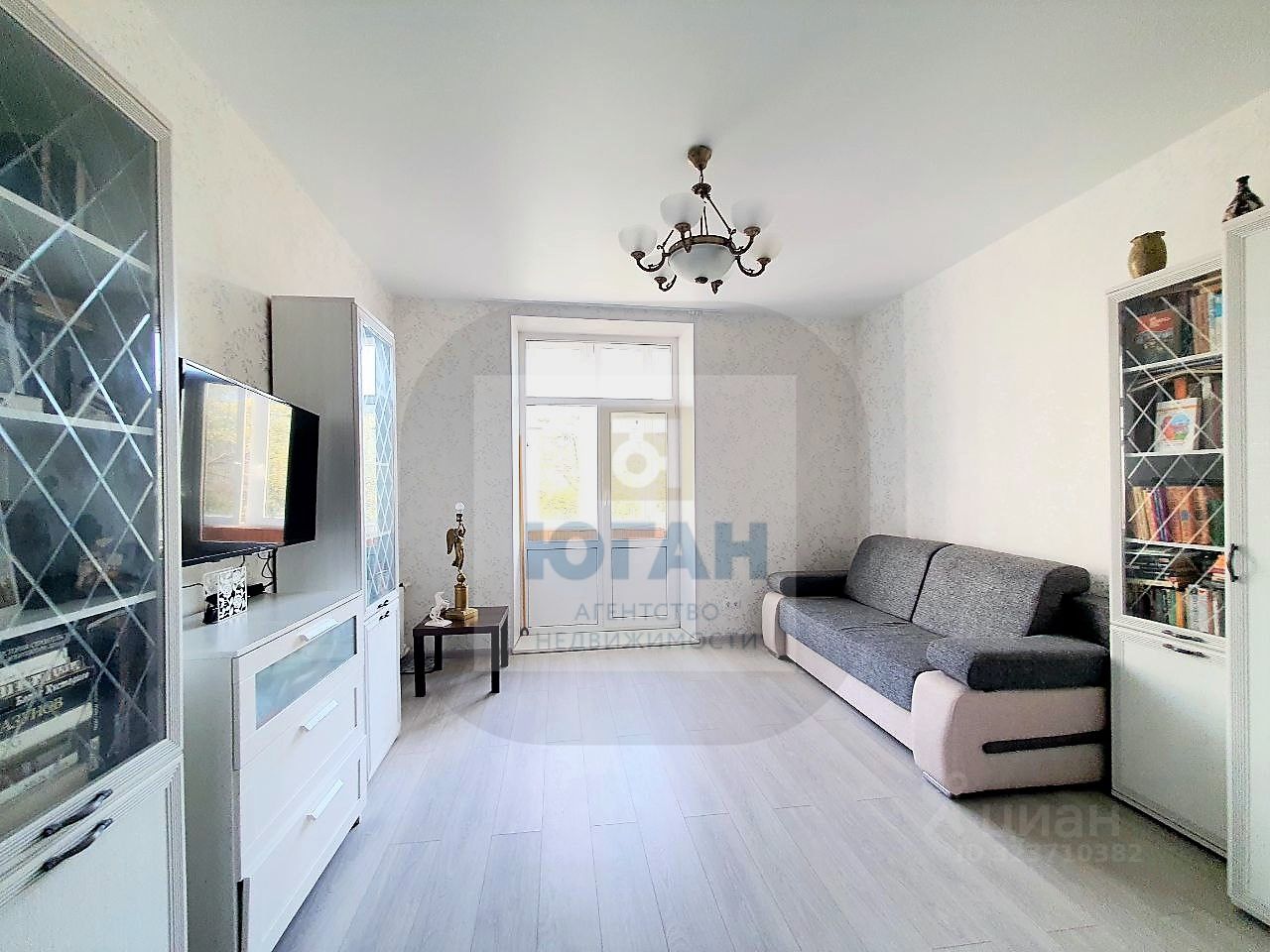 Продажа 2-комн квартиры на вторичном рынке улица Новостроек, 17