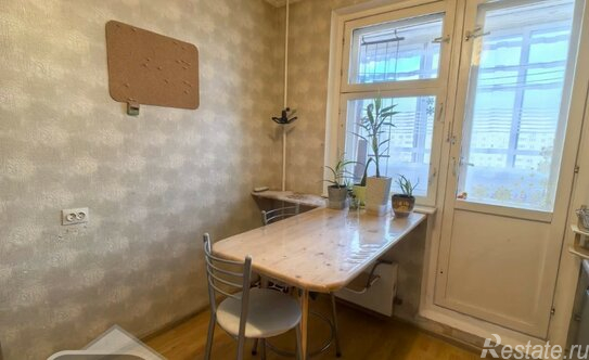 Продажа 1-комн квартиры на вторичном рынке Полярная улица,  д. 22 к4