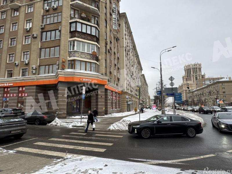 Продажа торгового помещения Валовая ул