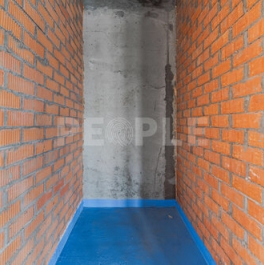 Продажа 4-комн квартиры на вторичном рынке Дружинниковская улица,  д. 15