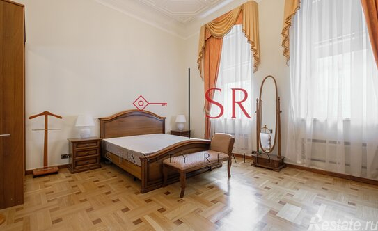 Аренда 4-комн квартиры на вторичном рынке Чайковского ул,  д. 51