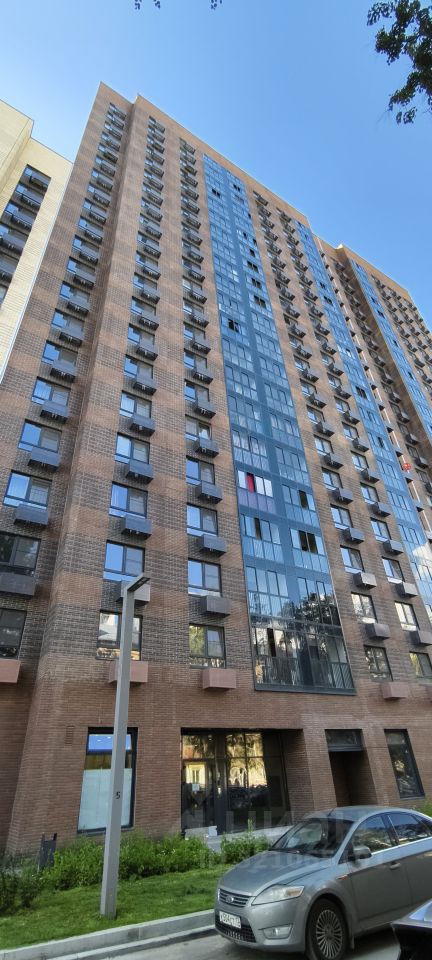 Аренда 2-комн квартиры на вторичном рынке Зеленый проспект, 103