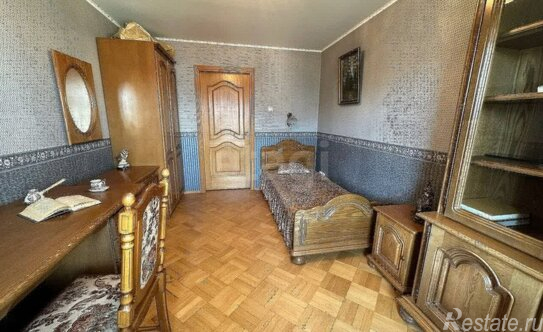 Продажа 2-комн квартиры на вторичном рынке Прибалтийская площадь