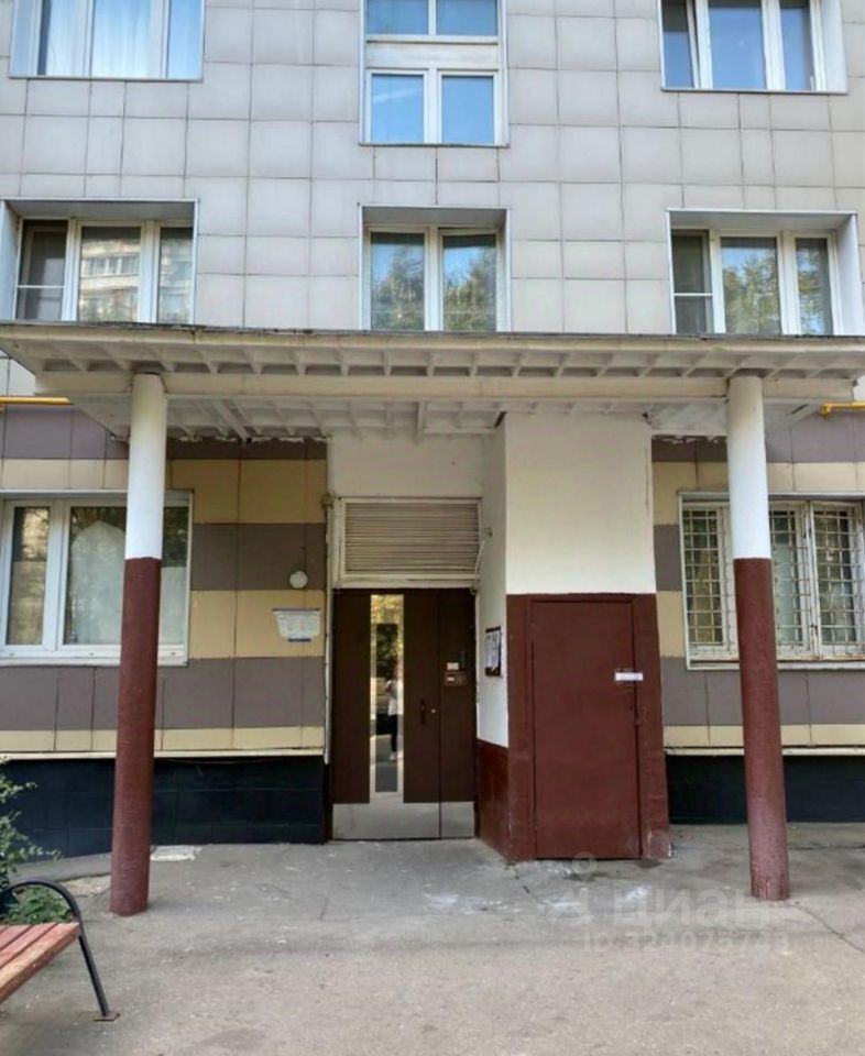 Продажа 1-комн квартиры на вторичном рынке улица Богданова, 10