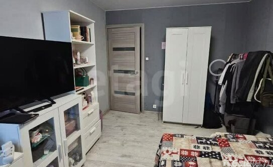 Продажа 3-комн квартиры на вторичном рынке улица Полбина,  д. 32