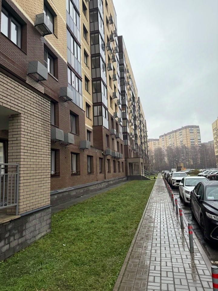 Продажа 2-комн квартиры на вторичном рынке пос. Мебельной Фабрики, улица Рассветная, 5