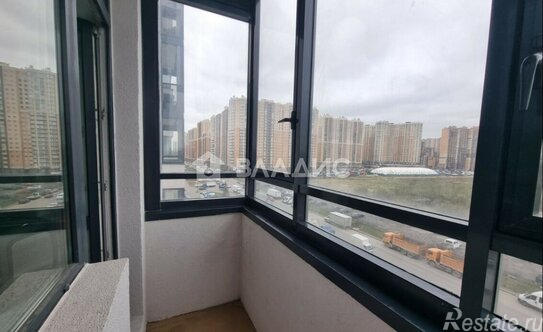 Продажа 1-комн квартиры на вторичном рынке Кудрово г, Строителей пр,  д. 3