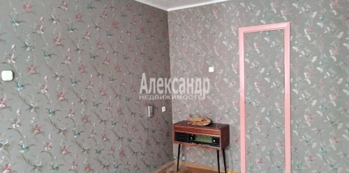 3-комн квартира Стрельна г., Гоголя ул. ,  д. 6