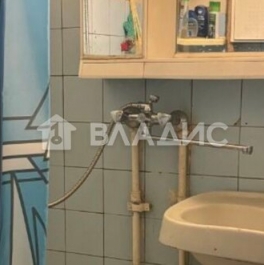 Продажа 3-комн квартиры на вторичном рынке Оборонная улица,  д. 2