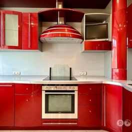 Аренда 4-комн квартиры на вторичном рынке Преображенская площадь,  д. 4