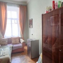 Продажа 3-комн квартиры на вторичном рынке 11-я линия,  д. 22