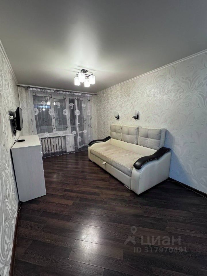 Продажа 2-комн квартиры на вторичном рынке Химки, Юбилейный проспект, 14