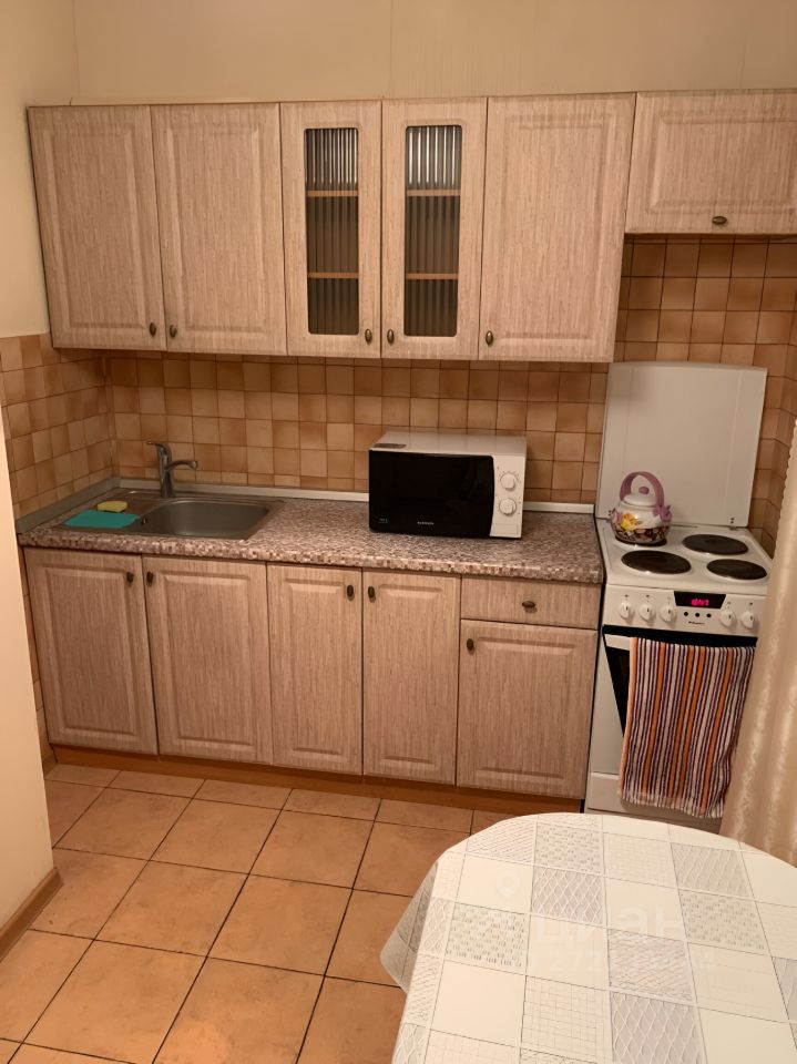 Аренда 1-комн квартиры на вторичном рынке Нагатинская набережная, 40/1