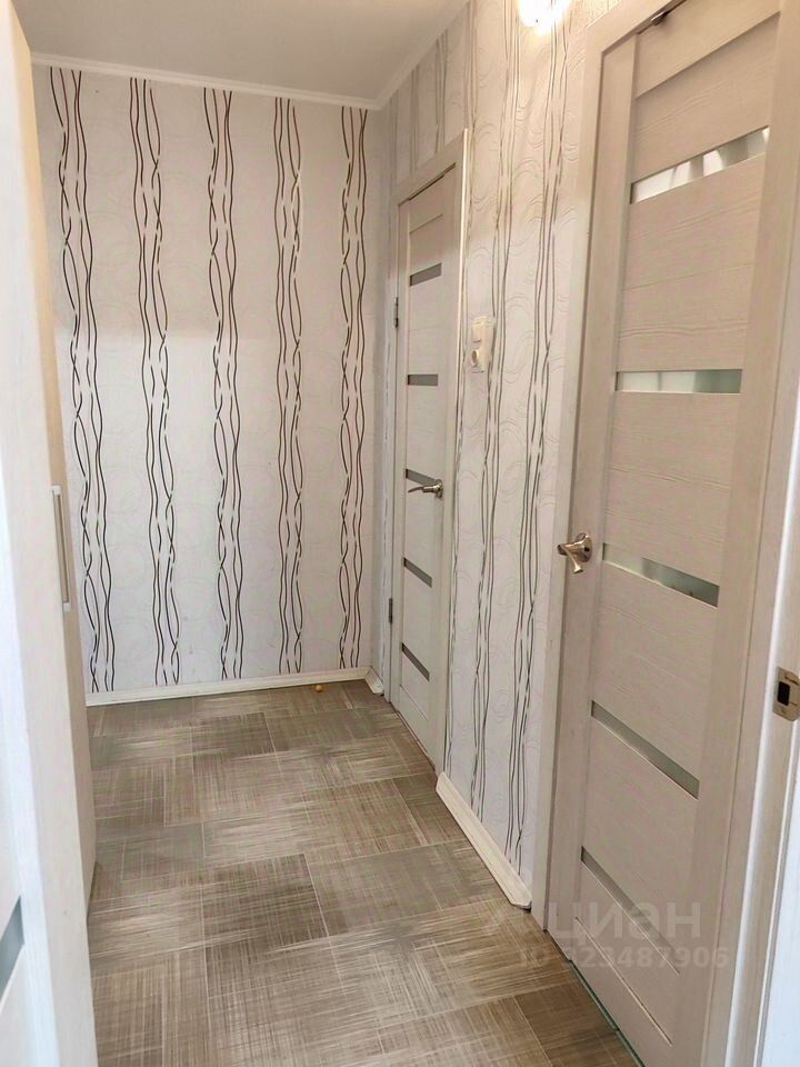 Продажа 2-комн квартиры на вторичном рынке Кириши, Молодежный бульвар, 9