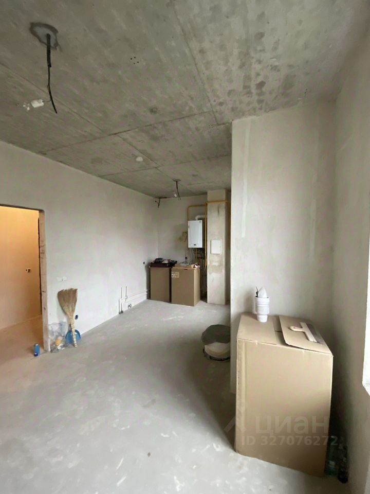 Продажа 3-комн квартиры на вторичном рынке д. Пикколово, улица Петровская, 18к1
