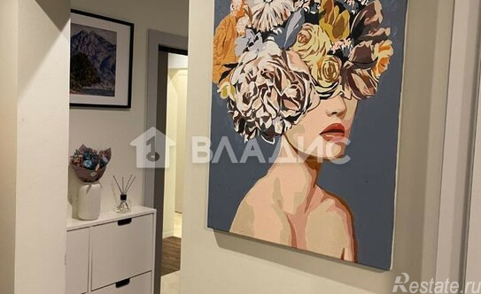 Продажа 2-комн квартиры на вторичном рынке Осенний бульвар,  д. 6