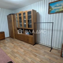 Продажа 3-комн квартиры на вторичном рынке Балашиха-3, Октябрьская улица,  д. 4