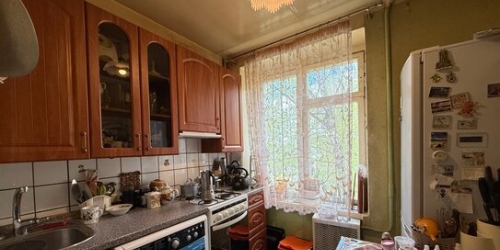 2-комн квартира Криворожская улица,  д. 19