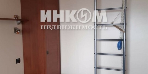 2-комн квартира улица Михайлова,  д. 39