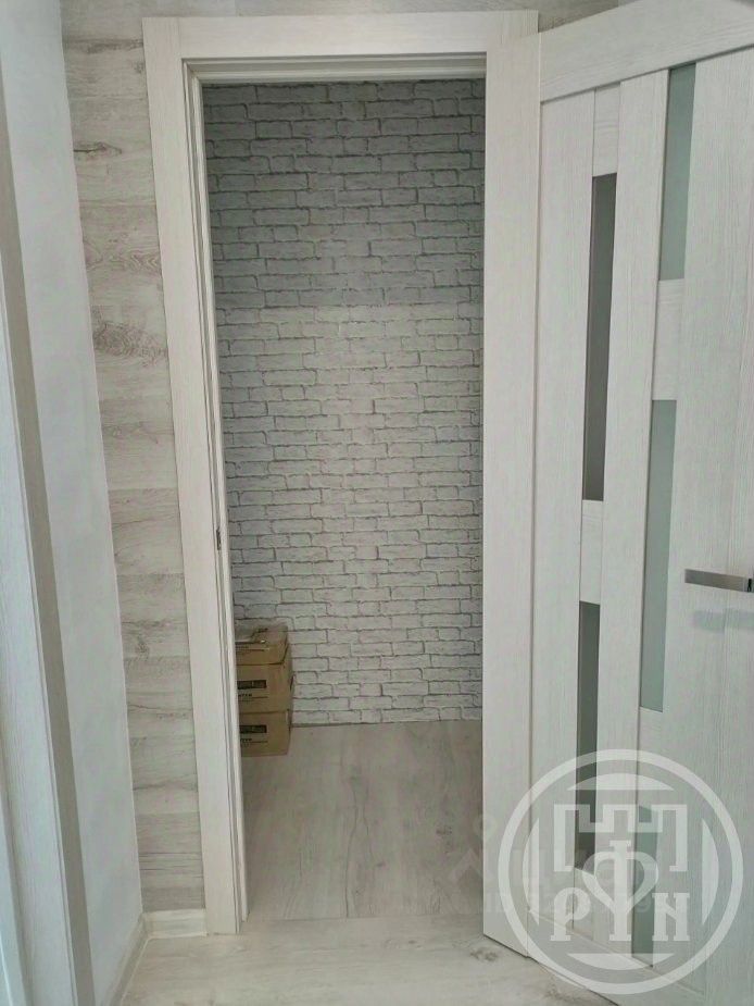 Продажа 3-комн квартиры на вторичном рынке Петергоф, Ропшинское шоссе, 4