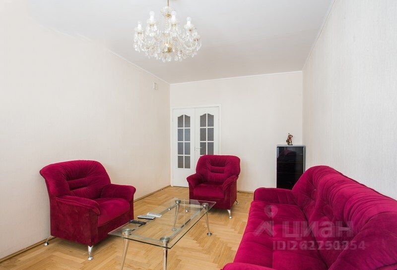 Аренда 3-комн квартиры на вторичном рынке улица Климашкина, 9