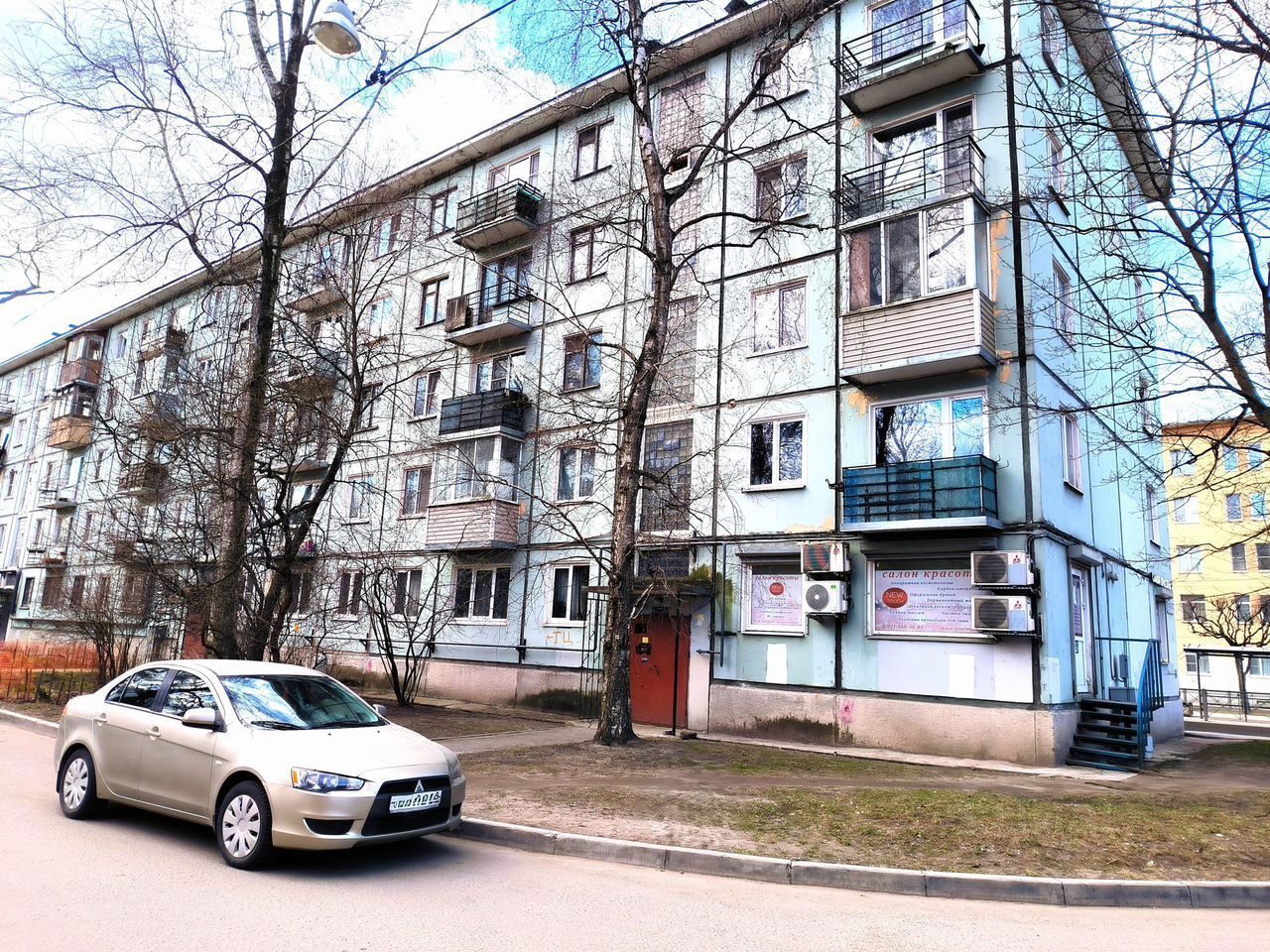 Продажа 3-комн квартиры на вторичном рынке Новочеркасский проспект, 54к1