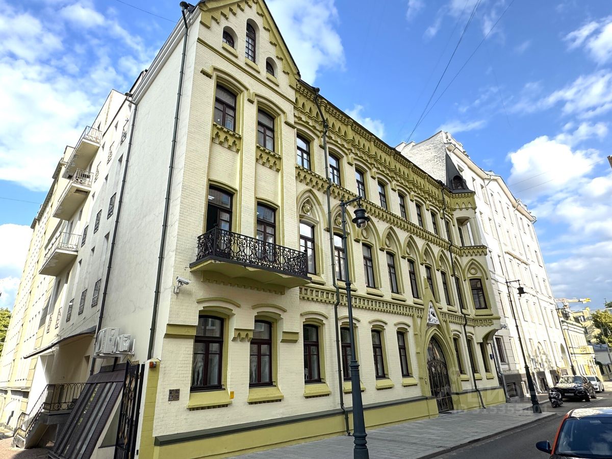 Продажа 5-комн квартиры на вторичном рынке Нащокинский переулок, 8