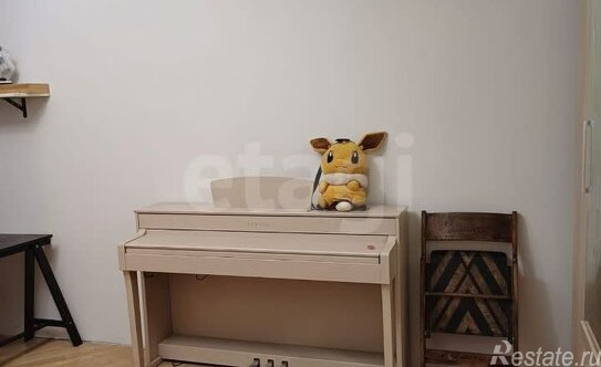 Продажа 2-комн квартиры на вторичном рынке улица Раменки,  д. 18