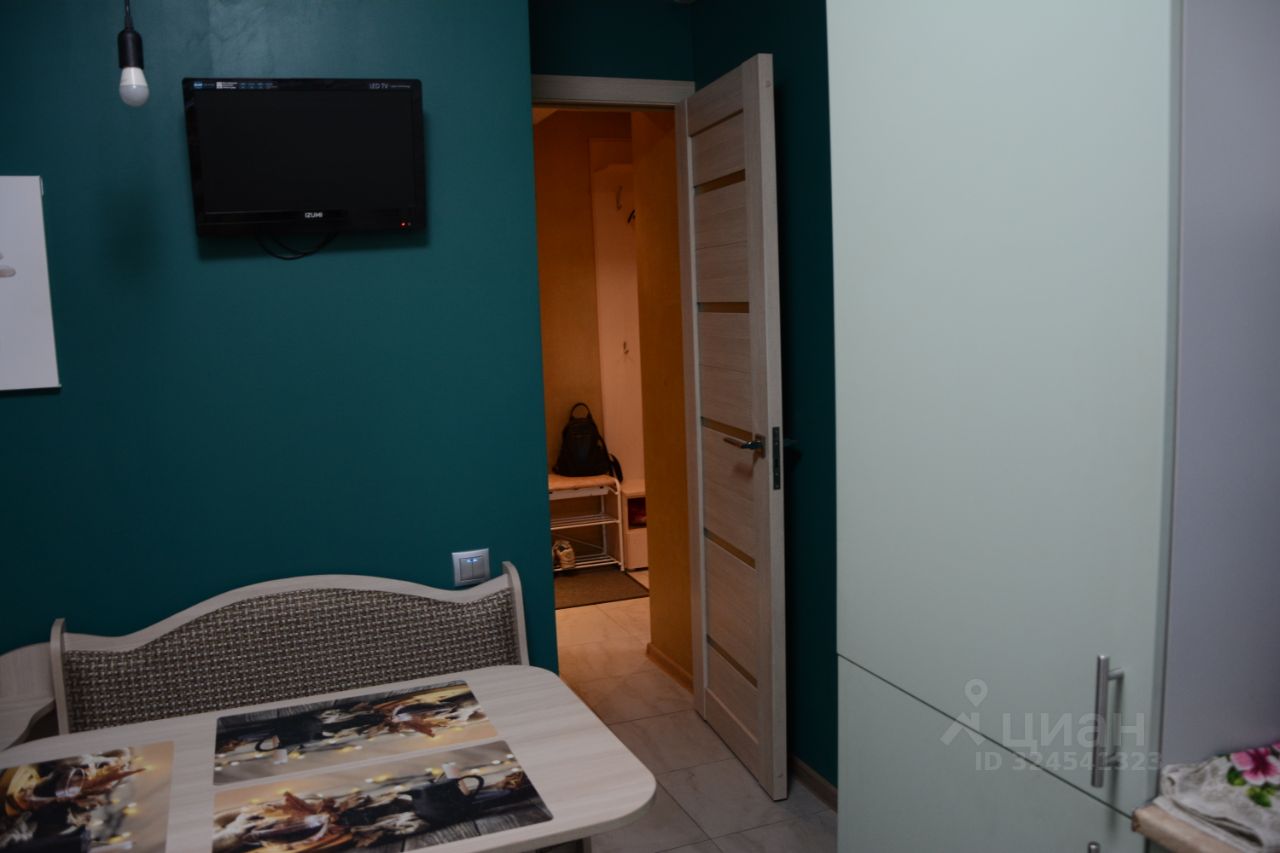 Продажа 1-комн квартиры на вторичном рынке проспект Художников, 9К2