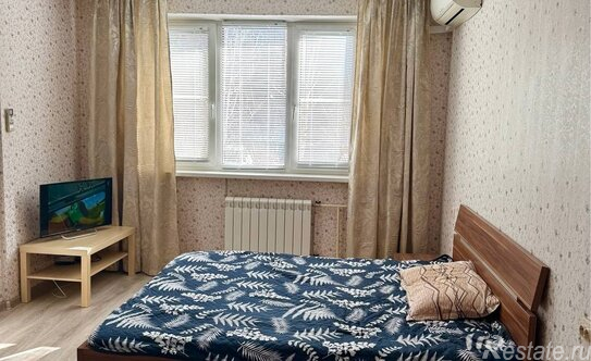 Аренда 1-комн квартиры на вторичном рынке Филёвский б-р,  д. 35