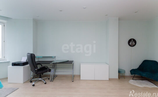 Продажа 3-комн квартиры на вторичном рынке Морская наб,  д. 17 к3