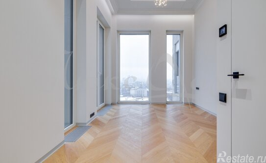 Продажа 3-комн квартиры на вторичном рынке улица Братьев Фонченко