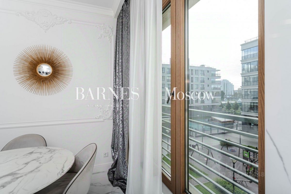 Продажа 3-комн квартиры на вторичном рынке Спортивная улица, 2