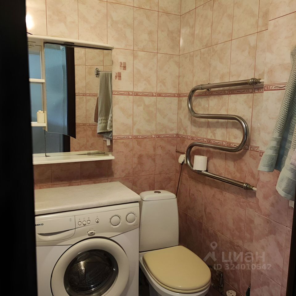 Аренда 2-комн квартиры на вторичном рынке Новоизмайловский проспект, 32К2