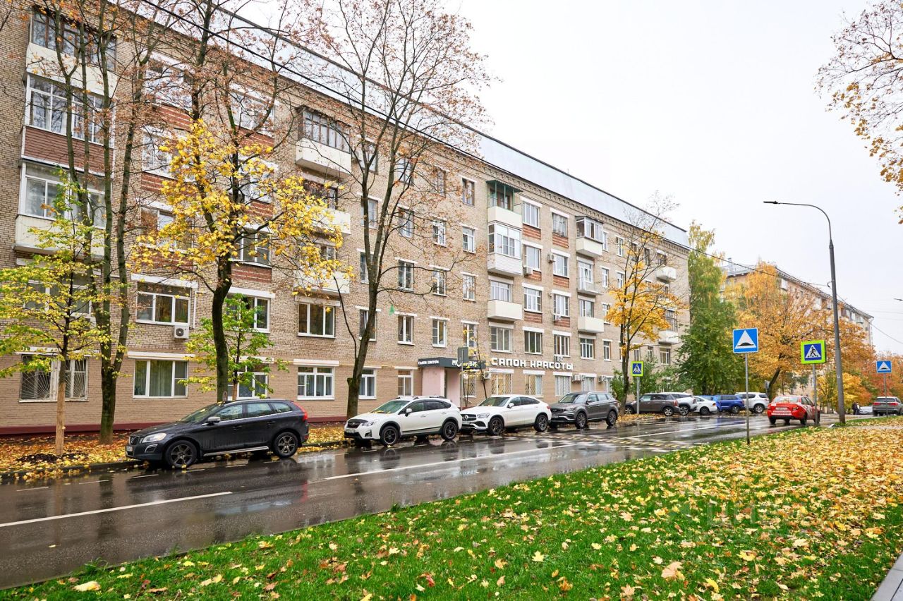 Продажа 2-комн квартиры на вторичном рынке улица Ивана Бабушкина, 23К1