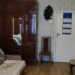 Продажа 3-комн квартиры на вторичном рынке Оборонная улица,  д. 3